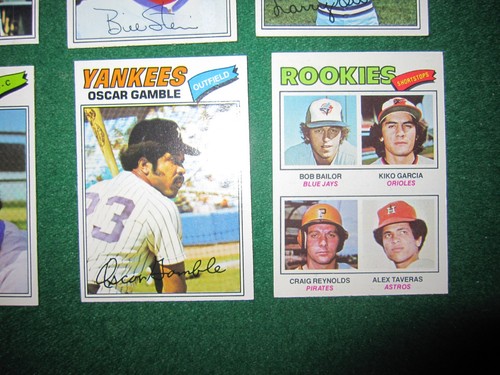 Lotto carte da baseball diverse Topps 1977 (12) - ottime condizioni! Dave Roberts, Gary Matthews - Foto 7 di 14