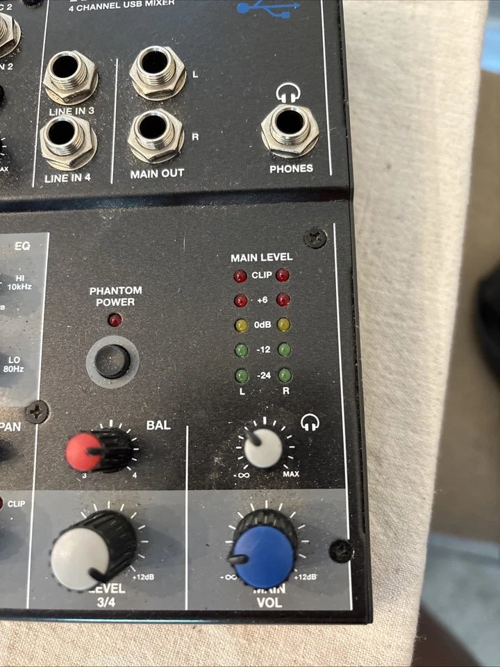 Alesis MultiMix 4 USB – 4-Channel Audio Mixer with Mic cords - Image 3 of 4