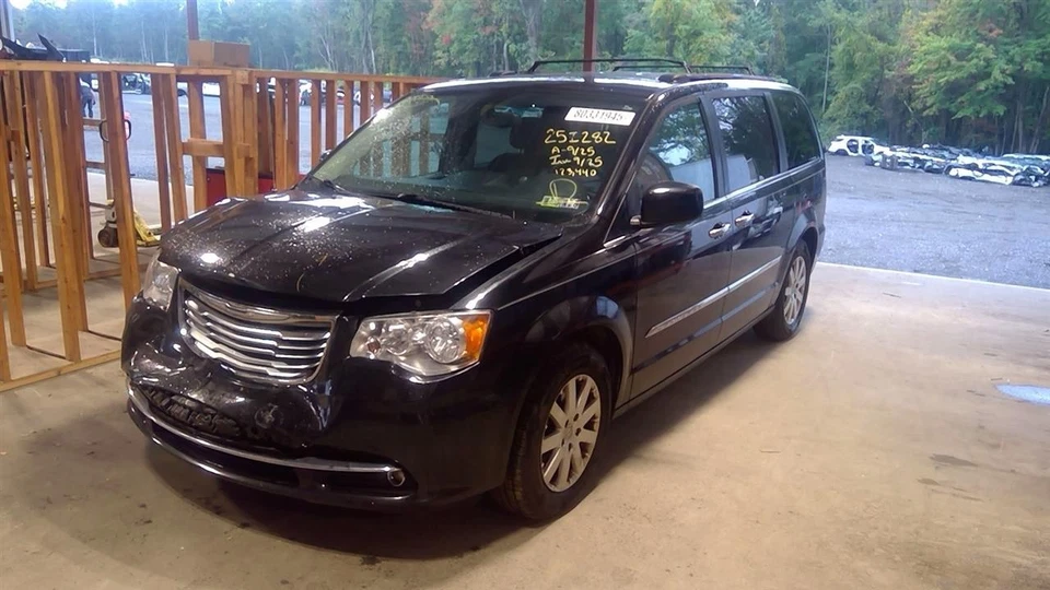 Used Speedometer Gauge fits: 2015 Chrysler Town & country cluster 120 MPH w/vehi - Image 2 of 4