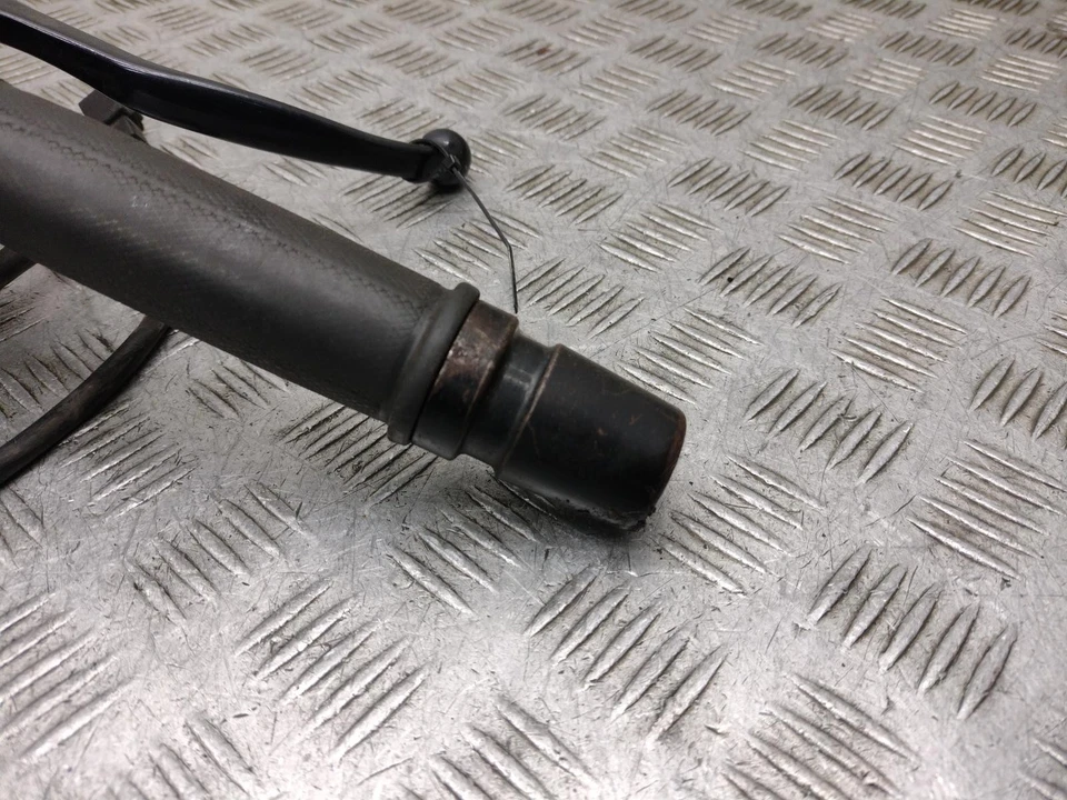 Yamaha FJ 1200 FJ 1200 1992 clip derecho montaje completo Foto 3 de 4