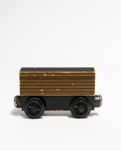 Thomas & Friends Wooden Railway TROUBLESOME BRAKEVAN 1994 Flat Magnets - Picture 6 of 7