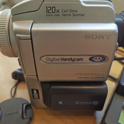 SONY miniDV HANDYCAM DCR-PC110 ⑧ Sony DCR-PC110: Digital Photography Review