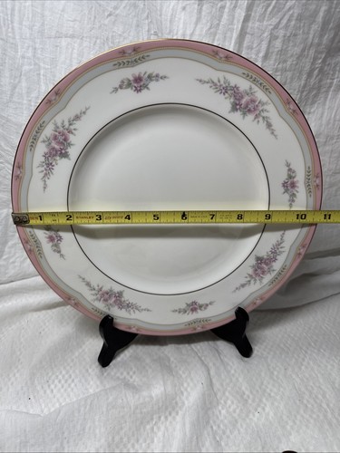 Wedgwood Fine Bone China ROSALIE Dinner Plate - Picture 8 of 8