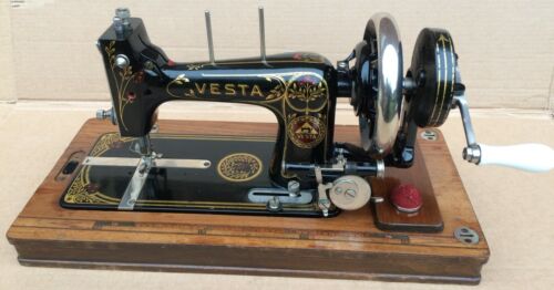Antike Vesta L.O Dietrich Altenburg Handkurbel Vibrierende Shuttle Nähmaschine - Bild 3 von 12