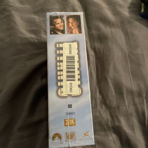 Titanic (VHS, 1998, 2-Tape Set) BlockBuster Video Re-Sealed - Picture 4 of 6
