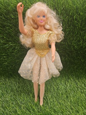 Posin Picture Perfect Doll , 1990 No Stand No Box