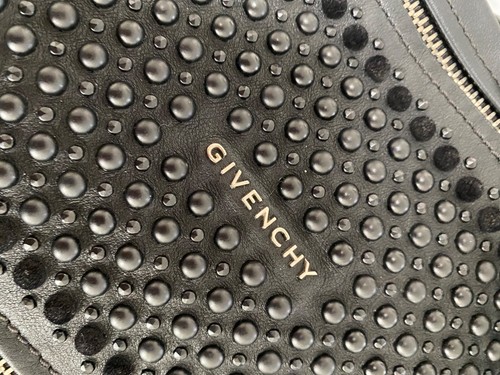 Black Givenchy Small Pandora Crossbody Bag with velvet stud embellishment  - Picture 5 of 12