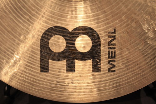 Meinl Byzance Traditional 13" Medium Hihat - Used - Picture 8 of 12