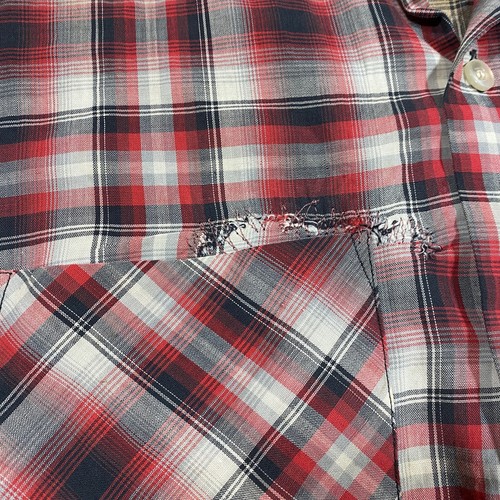 Camicia vintage anni 50 Statler plaid colletto ad anello rosso nero rayon riparazioni sanforizzata - Foto 7 di 19