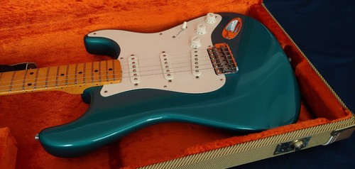 Beautiful 2006 Fender American Vintage Reissue AVRI '57 Stratocaster with Case! - Imagen 17 de 23