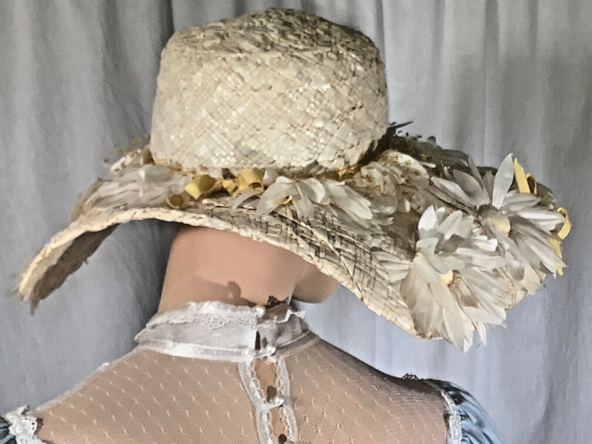 Sonni Ivory floral Vintage Hat Straw Summer Elegant Vintage Sonni wide brim Hat straw Ivory daisy Boho 70s  main image 2