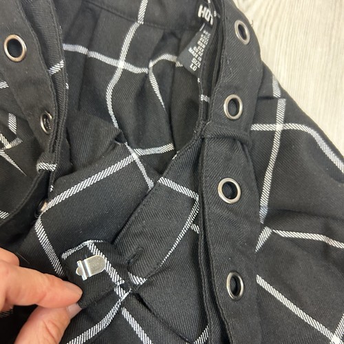 Hot Topic Black & White Plaid Pleated Skirt With Grommet Belt Large Girls Junior - Picture 6 of 9