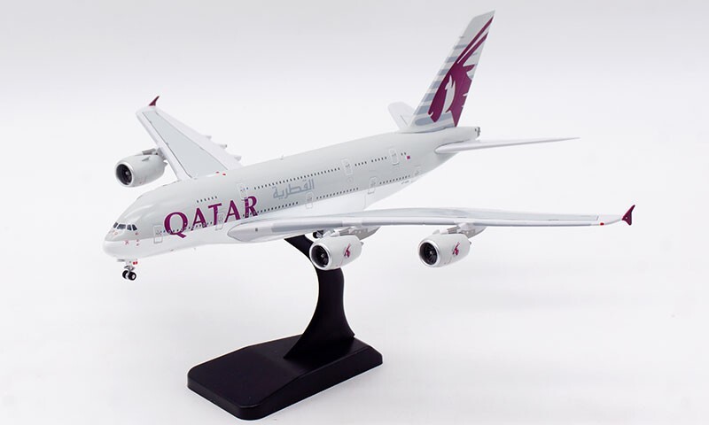 Aviation 400 Qatar Airways A7-APA Airbus A380-800 Model Aircraft - Picture 3 of 4