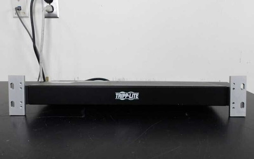 Tripp Lite PDUMH20HV Metered PDU Power Distribution Unit 208/230V - Picture 3 of 5
