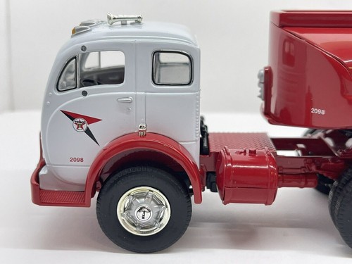 First Gear 1:34 1953 5000 Gallon Aviation Tanker TEXACO No.19-2202 1 - Bild 3 von 8