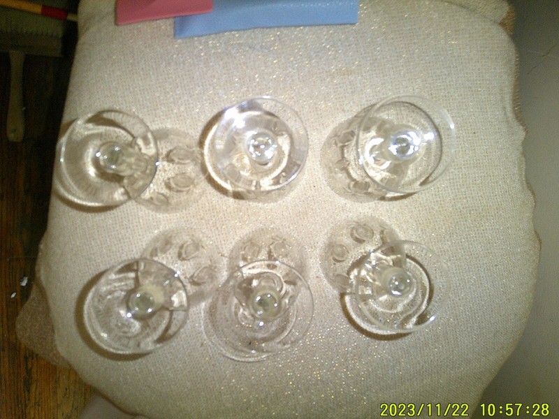 6 Footed Wine Glasses with Etched Pineapple Design