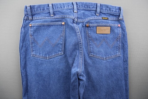Pantalones de mezclilla vintage para hombre Wrangler 13MWZ rectos hechos en EE. UU. talla 38x30 (MSR 37x30) - Imagen 8 de 9