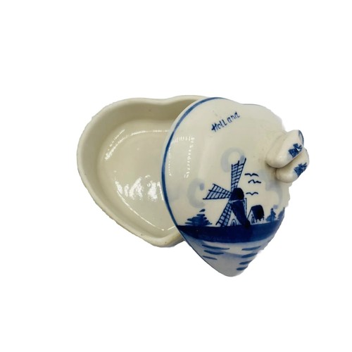 Heart Trinket Jewelry Box Dutch Delft Blue White Porcelain Netherlands 3D Shoes - Picture 2 of 10