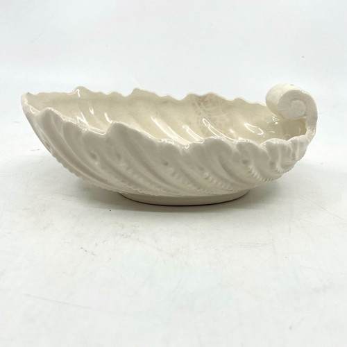 Tazón de porcelana hoja de acanto hecho en Japón concha festoneada plato de nueces de caramelo - Imagen 3 de 10