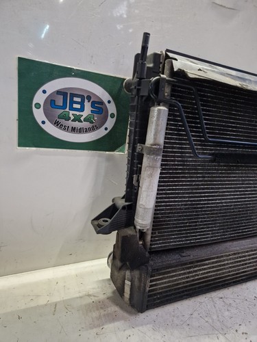 LAND ROVER DISCOVERY 3 2.7 TDV6 MANUAL RADIATOR PACK PCC500112 - Picture 3 of 7