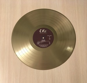 Nirvana-Nevermind-GOLD-VINYL-RECORD-1991-DGC-FIRST-PRESS-LABEL