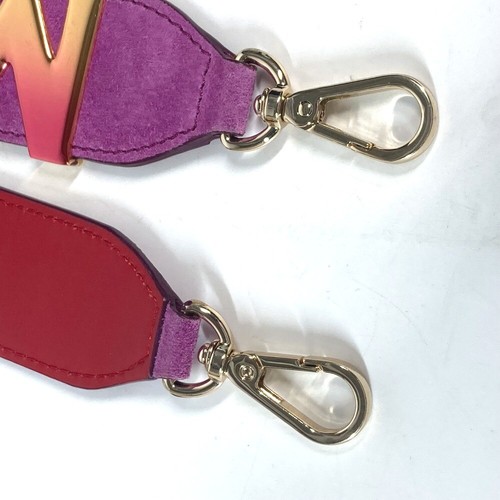 MCM Logo metal plate Shoulder strap Leather / suede purple/Gold - Picture 7 of 8