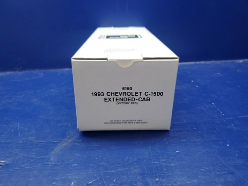 AMT ERTL 1993 Chevrolet C-1500 Extended Cab Victory RED Dealer Promo car #6160 - Picture 4 of 5