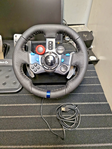 Logitech G29 Driving Force Racing Wheel - PS5, PS4, PS3 - Imagen 2 de 15