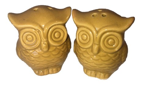 Vintage Ceramic Yellow Owl Salt and Pepper Shakers - Picture 2 of 5