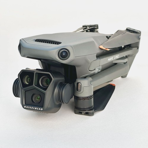 DJI Mavic 3 Pro (Full Fly More Combo) + RC Pro Controller with Screen Protector - Picture 15 of 15
