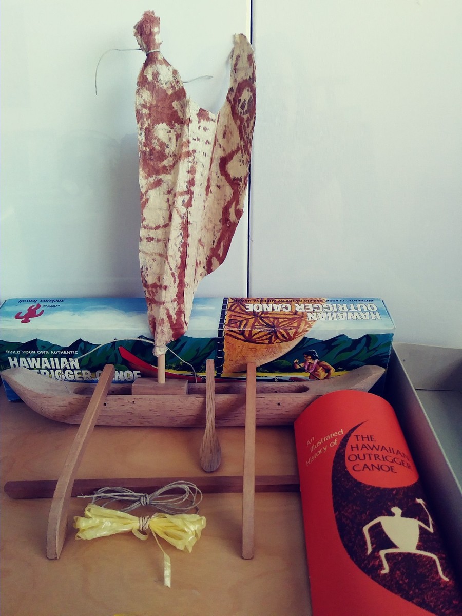 Hawaiian Outrigger Canoe キット Hawaiian Outrigger Canoe Wooden Model Kit