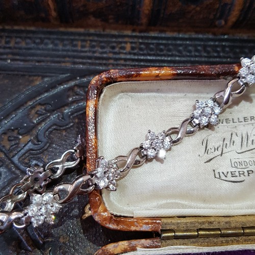 Qvc 925 Sterling Silver Tennis Bracelet, Sparkly Simulated Diamonds, Floral - Picture 3 of 7
