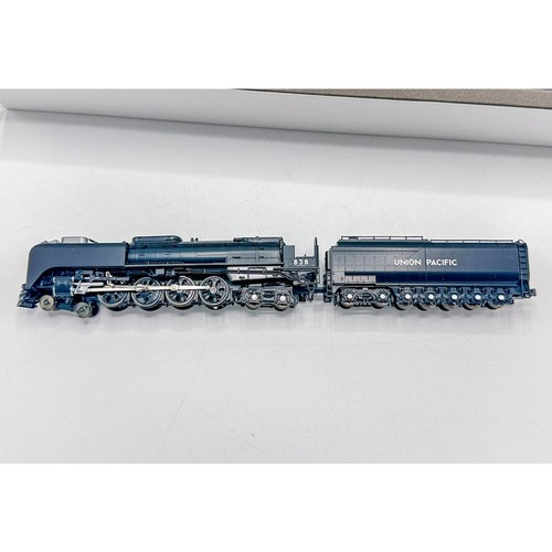 KATO N Scale Union Pacific FEF-3 Freight Version 838 126-0402-DCC Locomotive - Picture 2 of 12