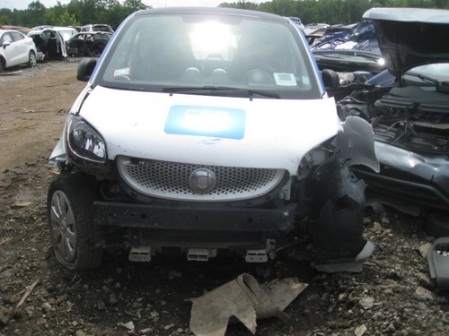 16 SMART Rear Bumper and Rear Tailgate (2 Parts)