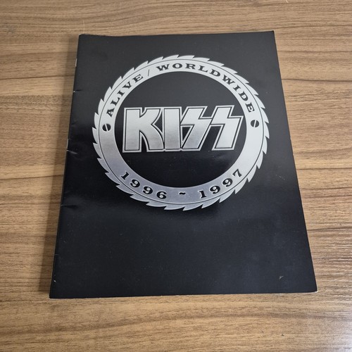 KISS WORLDWIDE TOURBOOK COLLECTORS ITEMS LOT x 5 ALIVE 35 WORLDWIDE CALENDAR - Picture 8 of 18