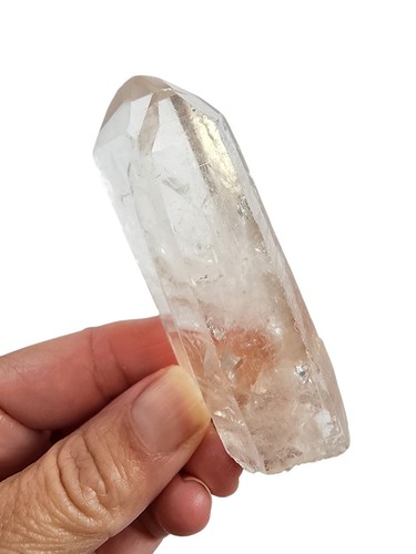 Quarz Kristall Naturspitze Brasilien 52,1 Gramm. - Bild 2 von 4