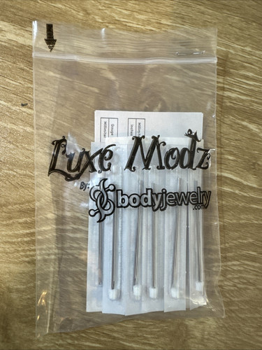 10 Sterile Body Piercing Needles 15G Navel Ear Nose - Picture 1 of 4