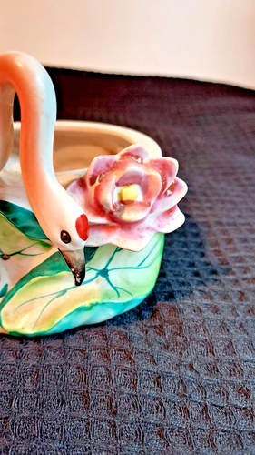 Art Deco Flair Torii Japan 1950's Flamingo Planter 3 3/4 Inches high Preowned - Picture 3 of 18