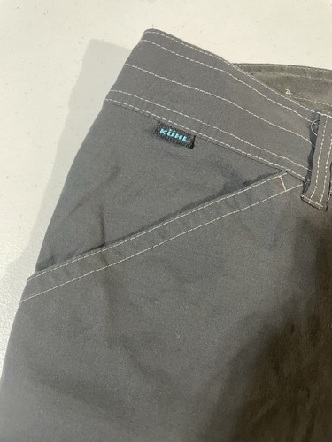 Pantaloncini da trekking Kuhl grigio scuro 32x10 (32 etichette) in nylon - Foto 3 di 9