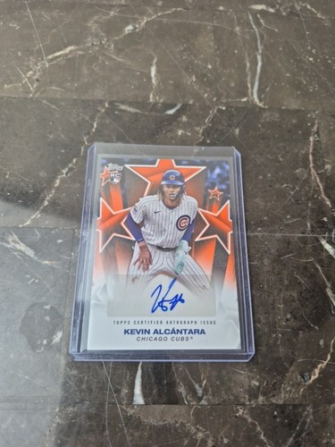 2025 Topps Series 1 KEVIN ALCANTARA (RC) Baseball Stars Auto /25 Orange  - Picture 3 of 3