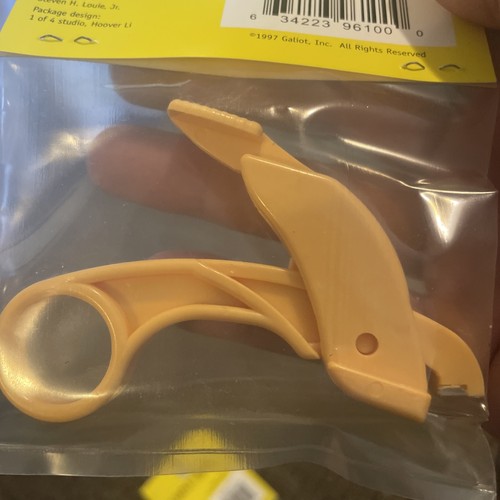 Staple Shark Staple Remover Galiot Yellow - Picture 4 of 5