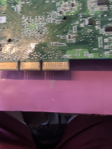 CN-09Y779-69702-38P-2721 nvidia 128MB agp video card with vga S-VID & dvi output - Picture 17 of 19