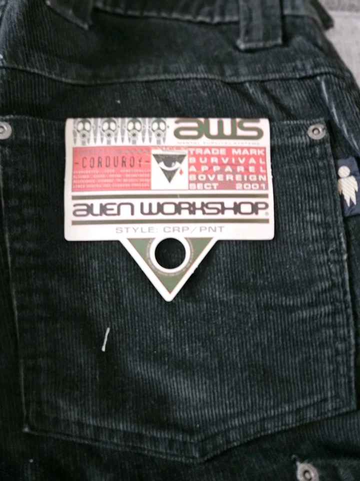 Pantalones Cortos Carga Pana Alien Workshop 2001 Y2K Patinador Para Hombre Talla 30 Nuevos con Etiquetas Foto 2 de 4