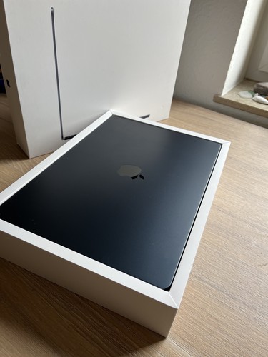 Apple MacBook Air M2 15'' (2023) Mitternacht - 1TB SSD - 16GB RAM - Bild 12 von 16