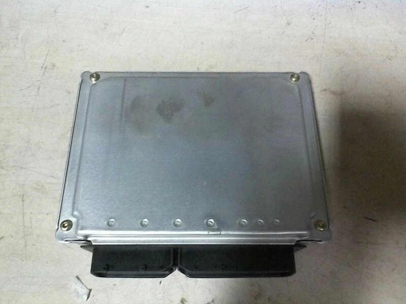 Módulo de Control Electrónico Motor ECM Modelo VIN D 2.8L Se Adapta 01-02 AUDI A4 314363 Foto 4 de 4