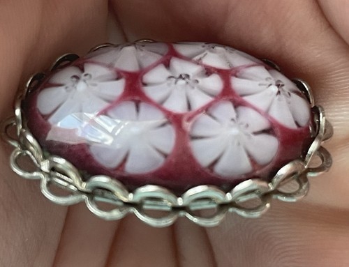 Vintage Millefiori Glass And Scallop Edged Silver Tone Brooch Pin - Picture 5 of 7