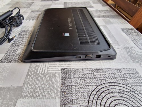 HP Z Book 15 G3 i7-6820HQ 64GB RAM 256GB Quadro M2000M Win11 - Foto 6 di 7
