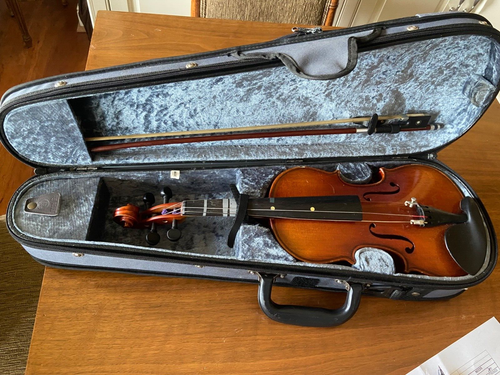 Suzuki No.220 1/4 Violin, Japan 1996, Very Good Condition. Gently Used. Violin