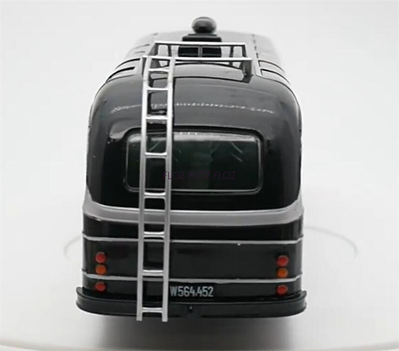 Foto 7 di 8