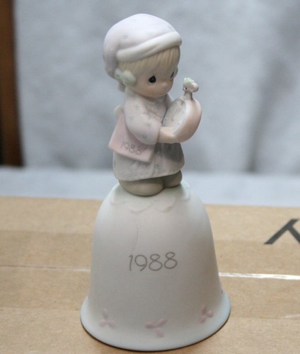 Precious Moments, Lot of 7 Vintage Bells, 1988-1992. Exclusive PM Bells! - Picture 7 of 12